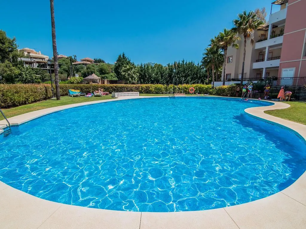 River Garden Spacious Penthouse Μαρμπέλλα